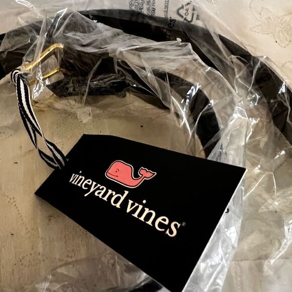 NWT Vineyard Vines Boys classic Whale Canvas Club Belt Sz 24 (22W) Host … - Picture 3 of 6
